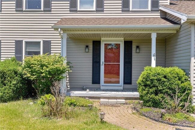 Photo - 40 Alverstone Way