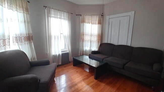 27 Trull St Unit 2##