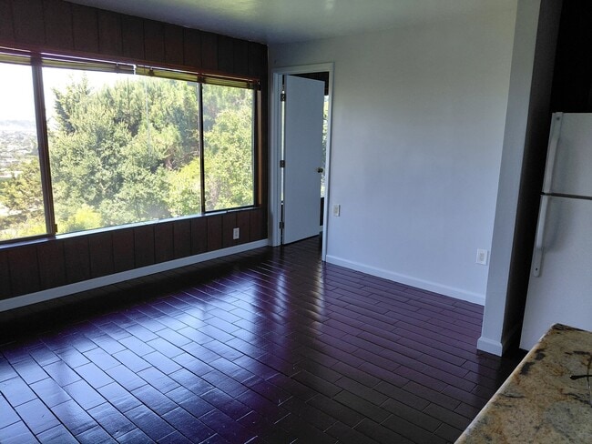 Photo - 6170 Plymouth Ave Unit 1 Bd South