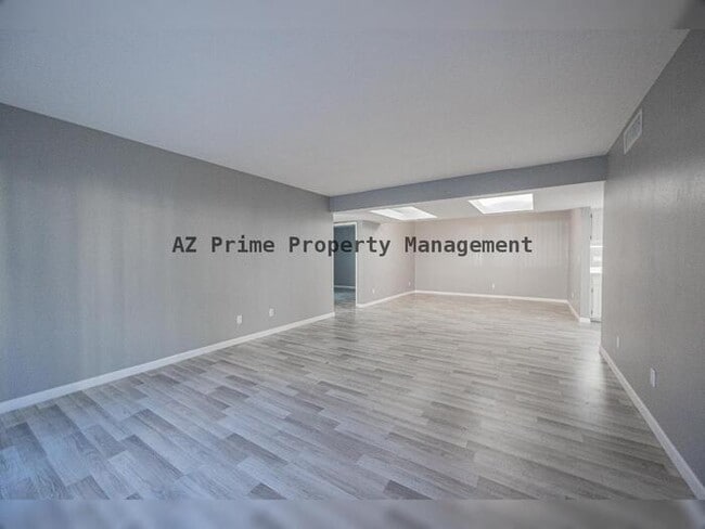 Photo - 5110 N 31st Way Unit 316