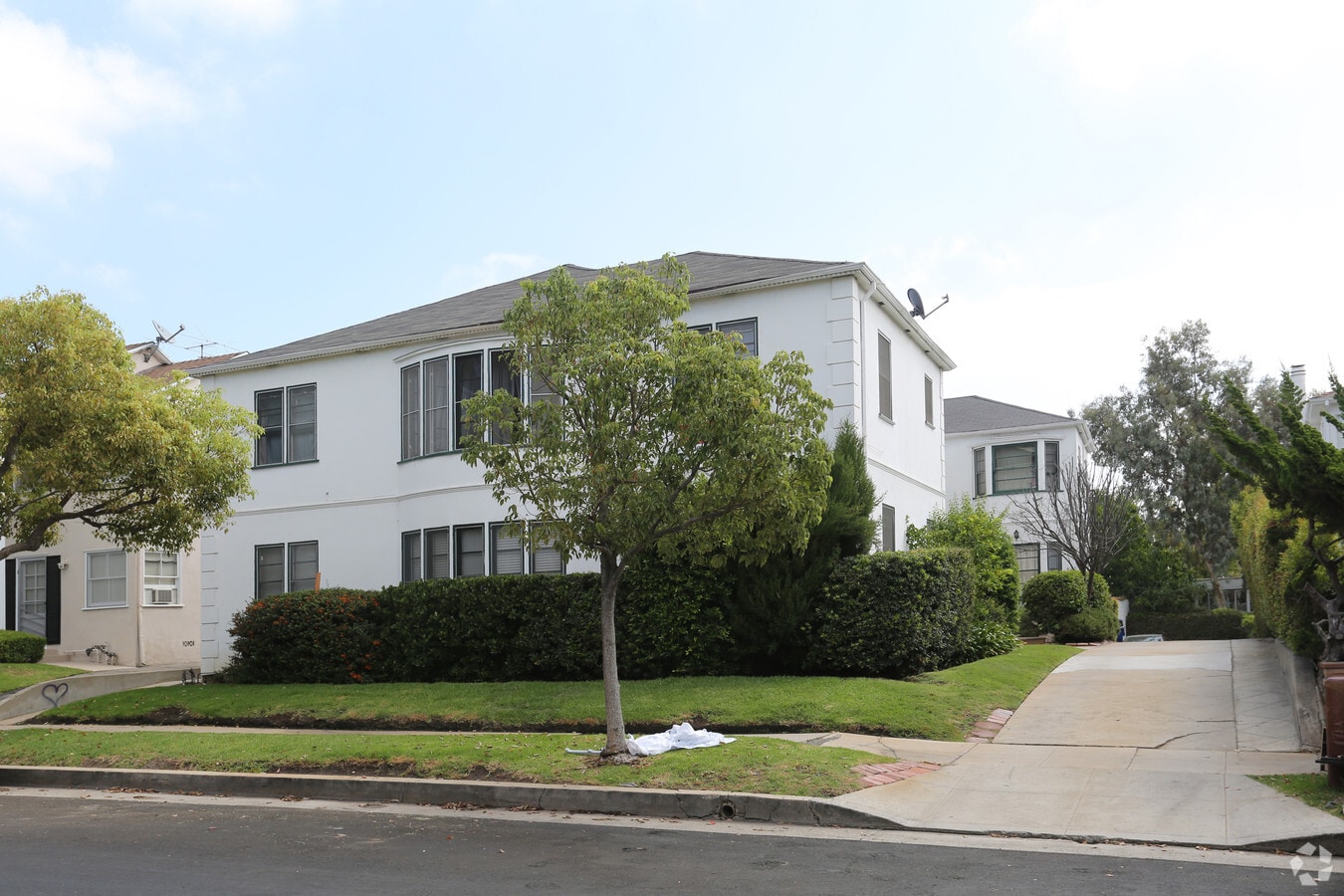 Photo - 626-628 Midvale Ave