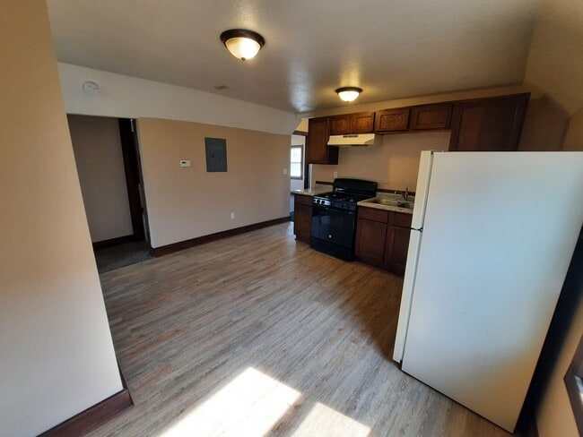 Photo - 1523 Des Moines St Unit 1523-2