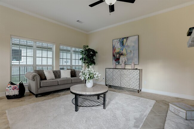 Photo - 327 Twin Timbers Ln