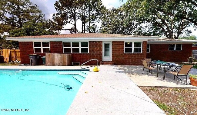 Photo - 2704 Boquette Ave