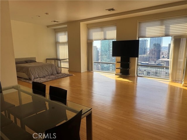 Building Photo - 801 S Grand Ave Unit 2203