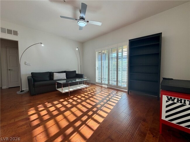 2291 W Horizon Ridge Pkwy Unit 1101