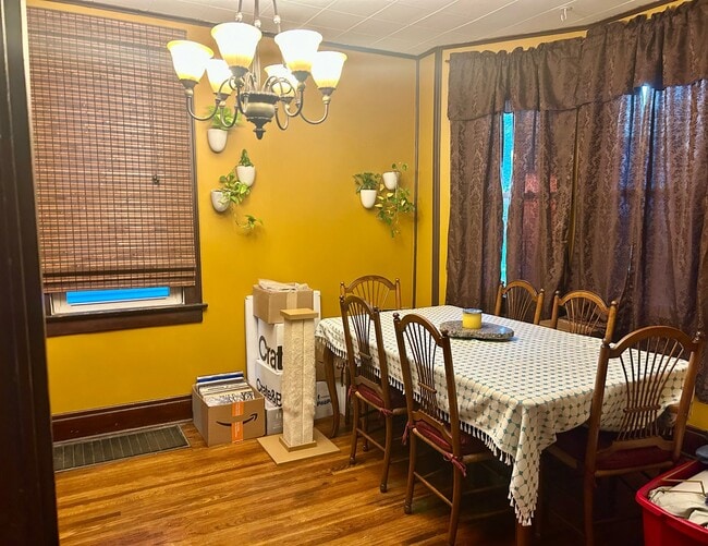 Photo - 333 E Morrill Ave