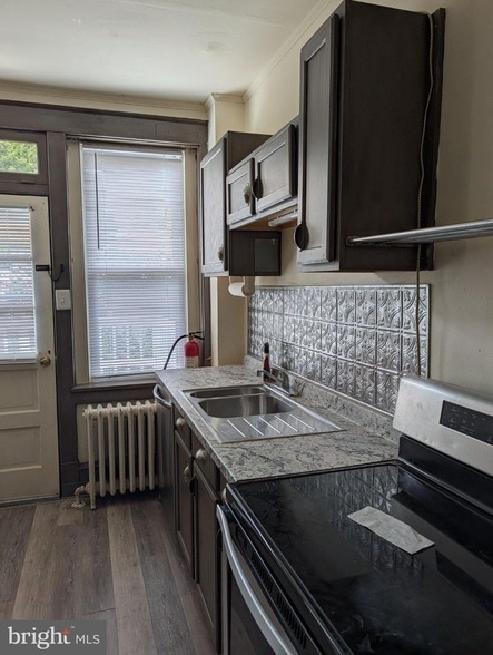 14 S 12th St