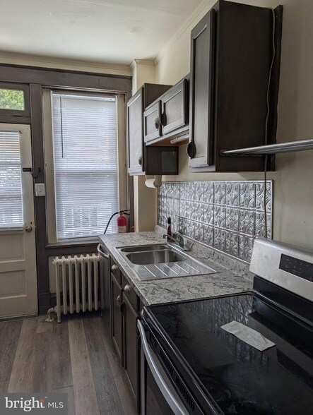Photo - 14 S 12th St