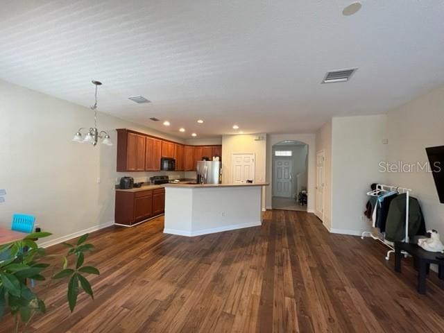 3916 Silverlake Way