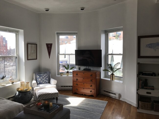 Photo - 532 Tremont St Unit 2