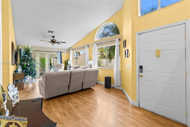 Photo - 7464 Pinewalk Dr S