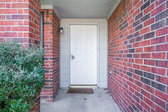 Photo - 17319 Lobo Trail