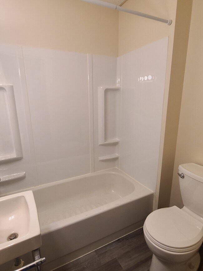 Photo - 4751 Liberty Ave Apartments Unit 2