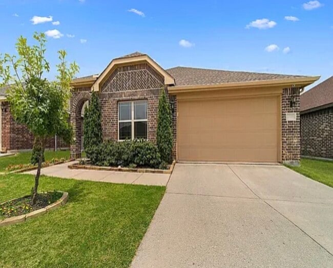 Photo - 485 Harding Ln