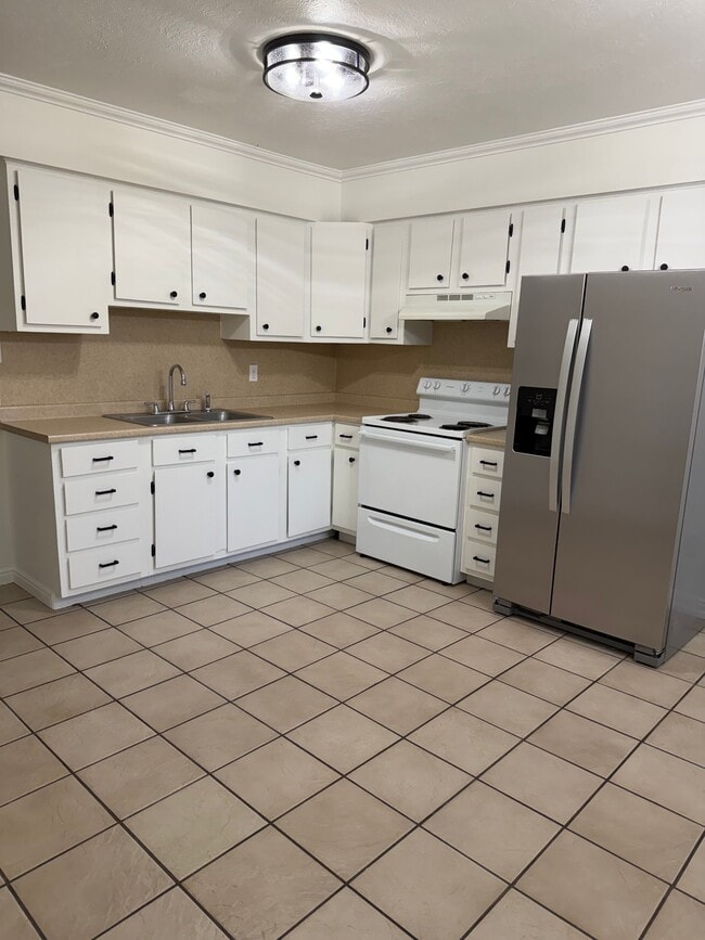 251 W 400 N Unidad 2
