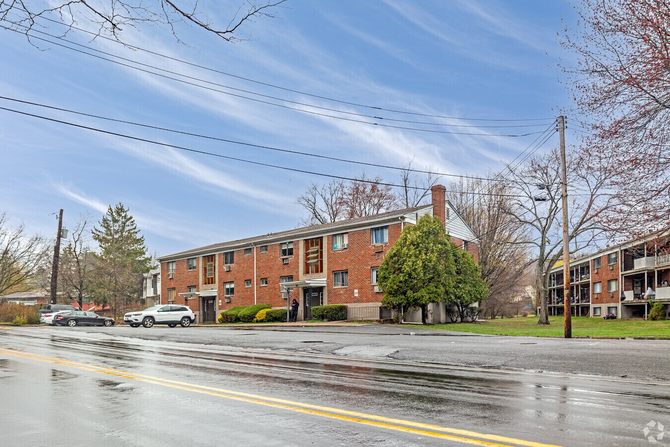 Photo - Suburban Manor