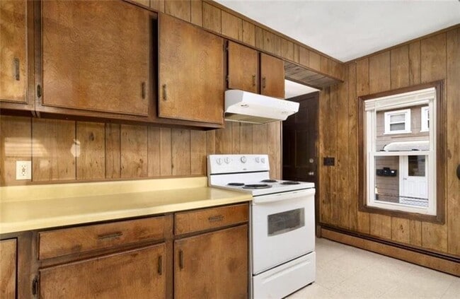 Photo - 14 Douglas St