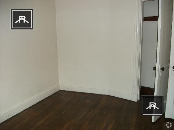Building Photo - 1 bedroom in Brighton MA 02135 Unit 27 COPY Rental