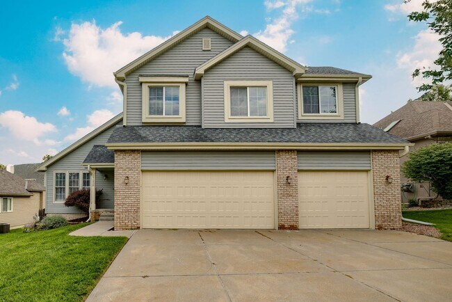 Beautiful 4 Bedroom In Rose Garden Estates!! - Beautiful 4 Bedroom In Rose Garden Estates!!