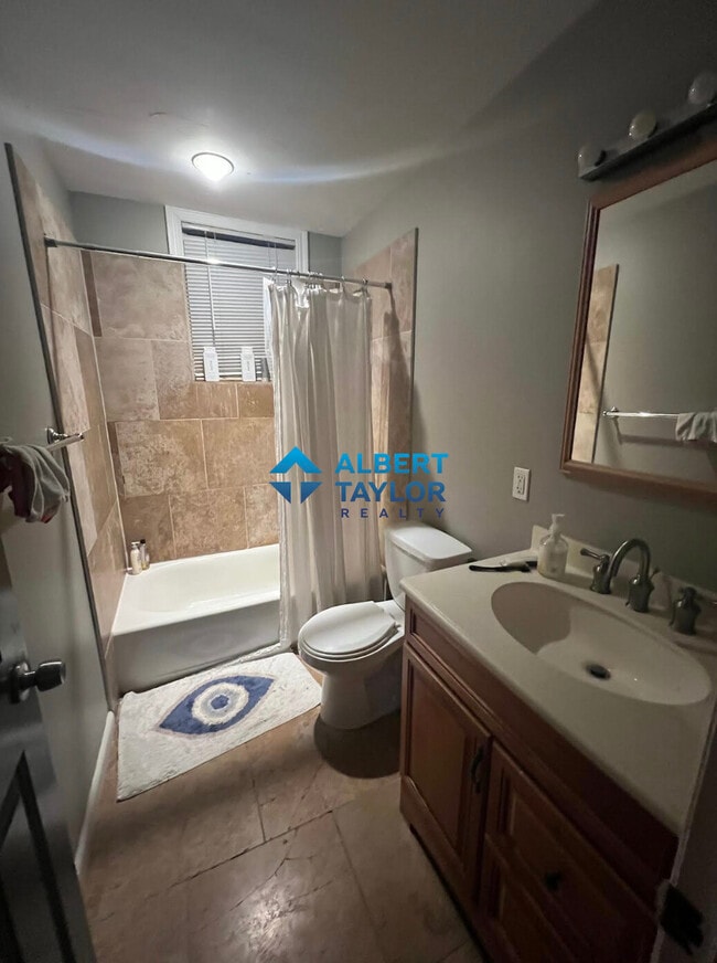 Building Photo - 192 Alleghany St Unit 2