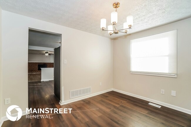 Photo - 4005 Vermilion Ave