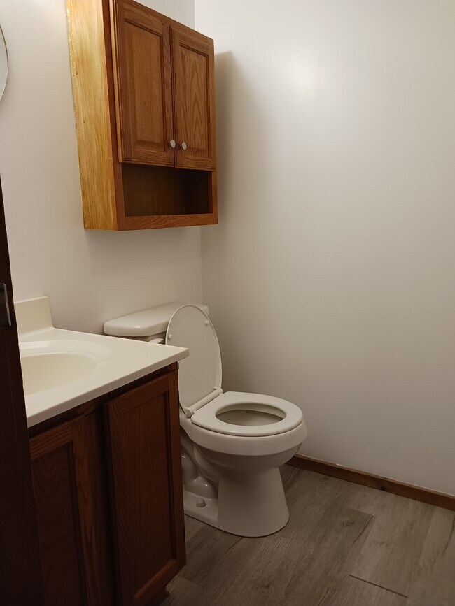 Half Bath - 8 Adirondack Rd Unit F