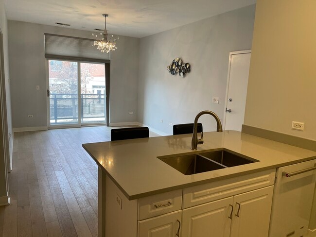 Photo - 765 W 15th St Unit 209