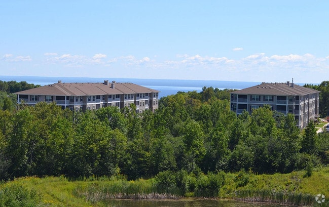 Summit Ridge Luxury Apartments