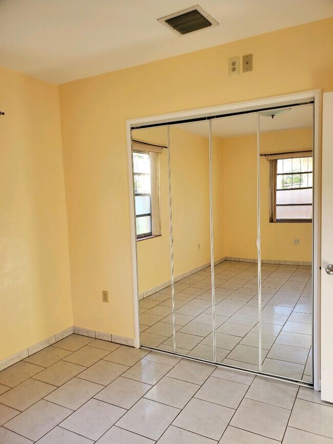 Photo - 101 SW 67th Ave