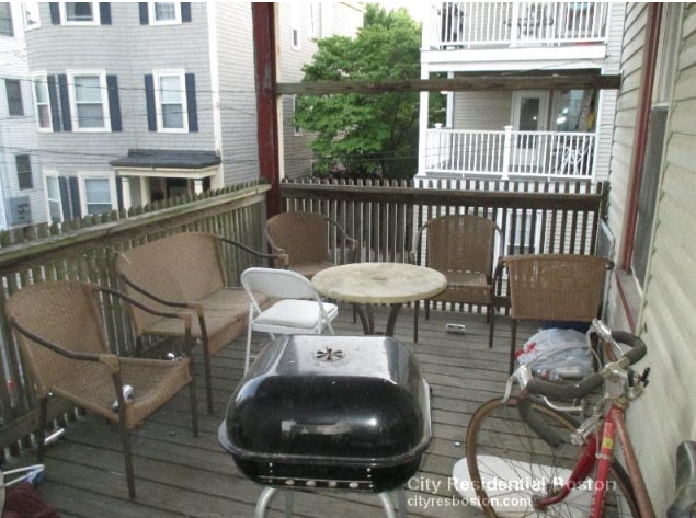 Photo - 859 E 1st St Unit 2