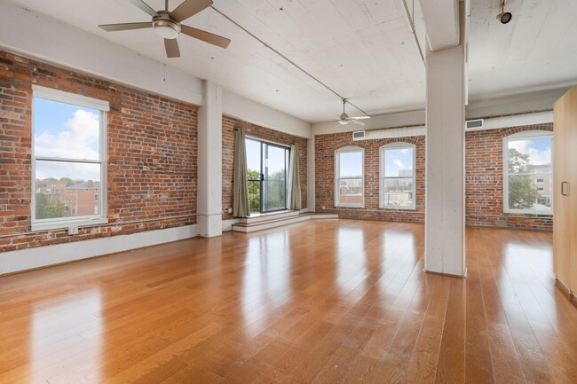 Building Photo - 432 E Rich St Unit 4E