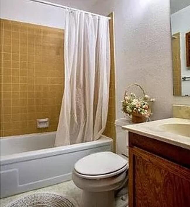 Photo - 4 Bed 2.5 Bath Boulder Townhome - Available August 10th