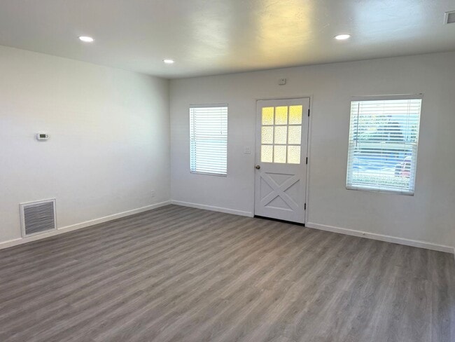 Photo - 361 Alisal Rd