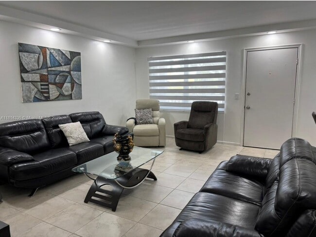 Photo - 251 SW 132nd Way Unit 306H