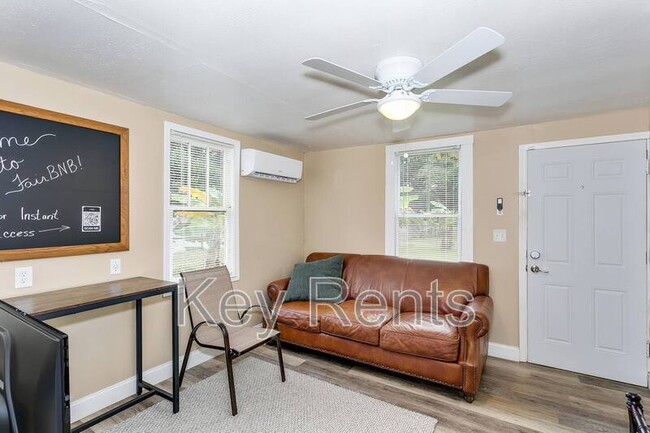 Photo - 1003 Concordia Blvd