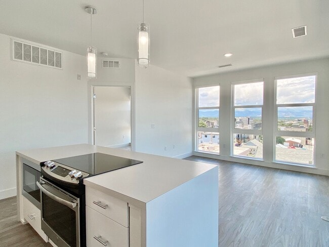 Photo - Luxury Top-Floor Condo with Stunning Mountain & City Views Unit 504