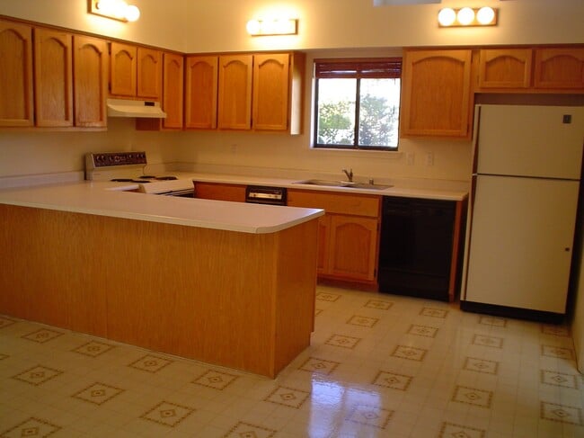 Photo - 8512 Liberty Dr NE