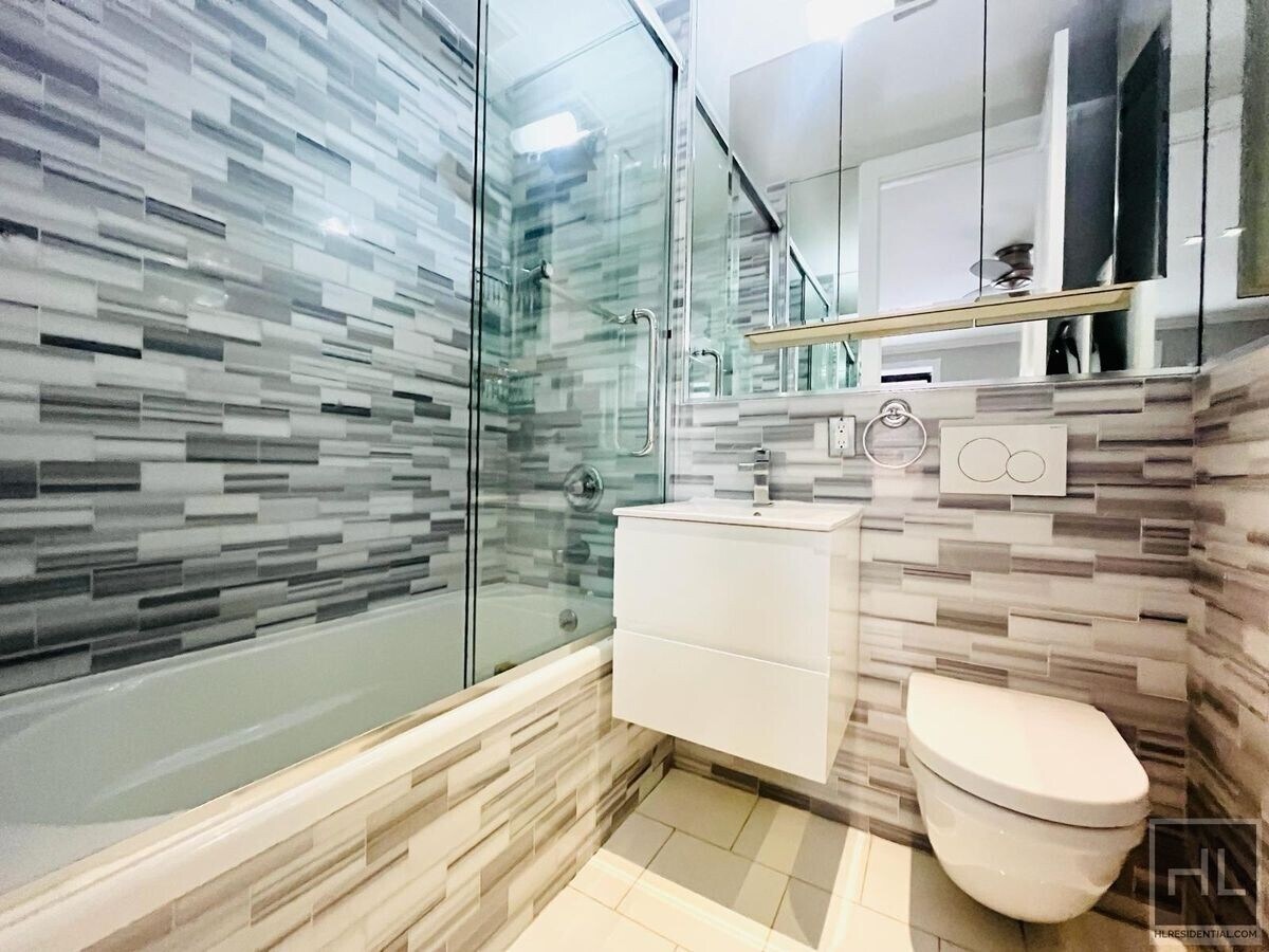 Photo - East 58th Street Unit 3B