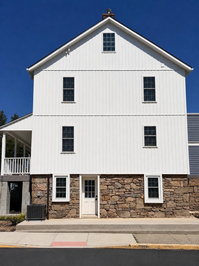 Photo - Beautiful 3-Bedroom Home with Historic Charm