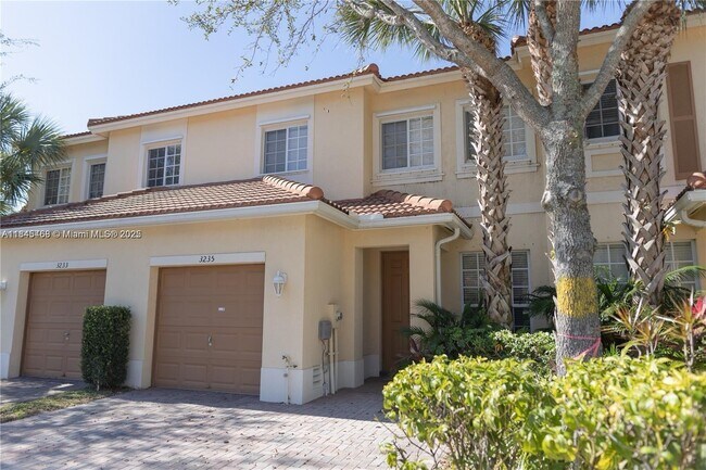 Building Photo - 3235 NW 31st Ter Rental