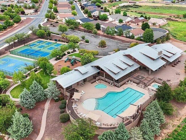 Photo - 328 La Paz St