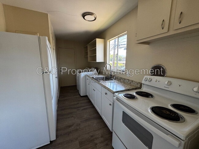 Photo - 2780 Argyll Ave Unit D