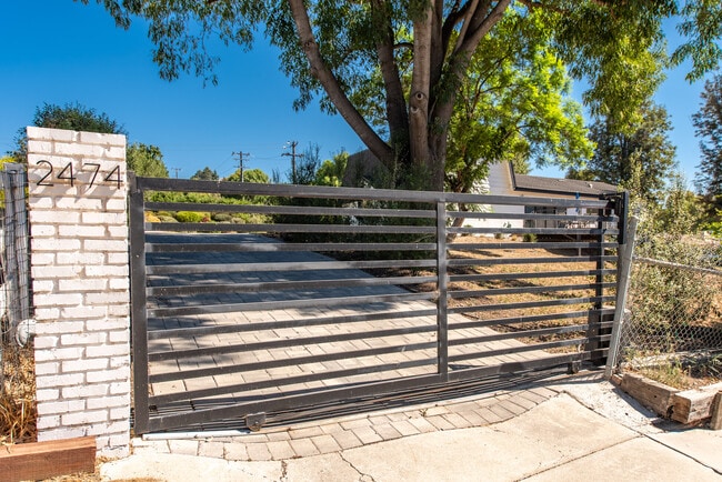 Photo - 2474 Barbara Dr