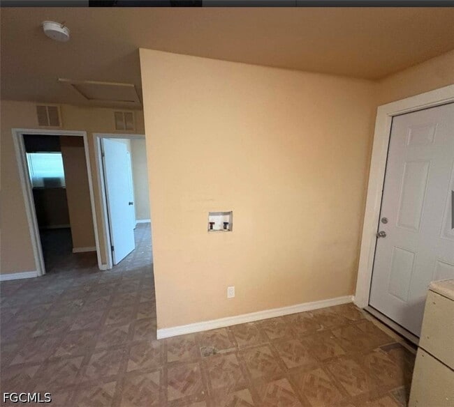 Photo - 227 Maria St