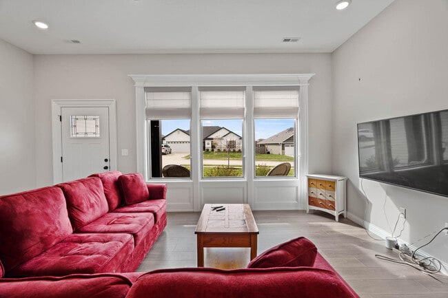Photo - 3401 Yellowwood Dr
