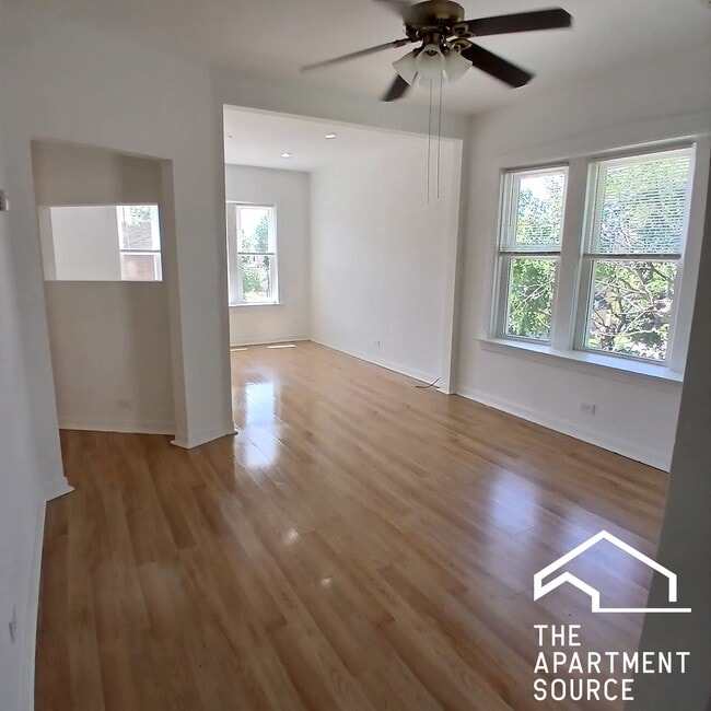 Photo - 4652 W Palmer St Unit 2