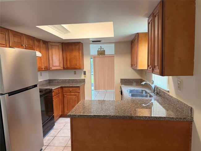 Photo - 22 Laredo Pl