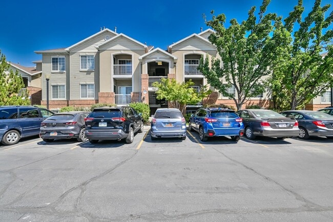 Building Photo - 150 S 800 E