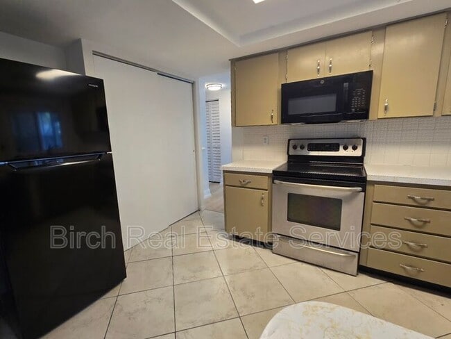 Photo - 7435 Live Oak Ln